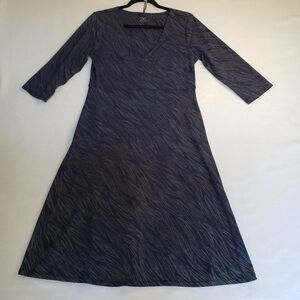 Horny toad v neck dress size M